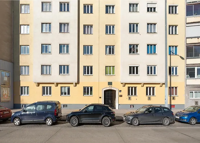 Appartement Stadt Vor Der Tuere Und Dennoch Ruhig Gelegen Vienne