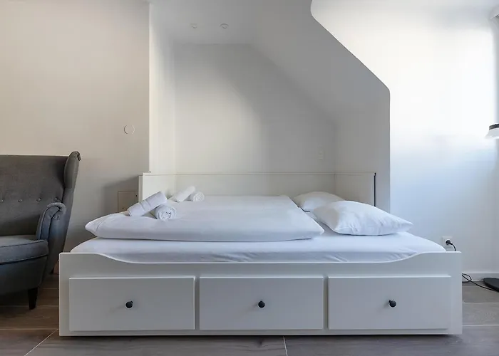 Stadt Vor Der Tuere Und Dennoch Ruhig Gelegen Appartement